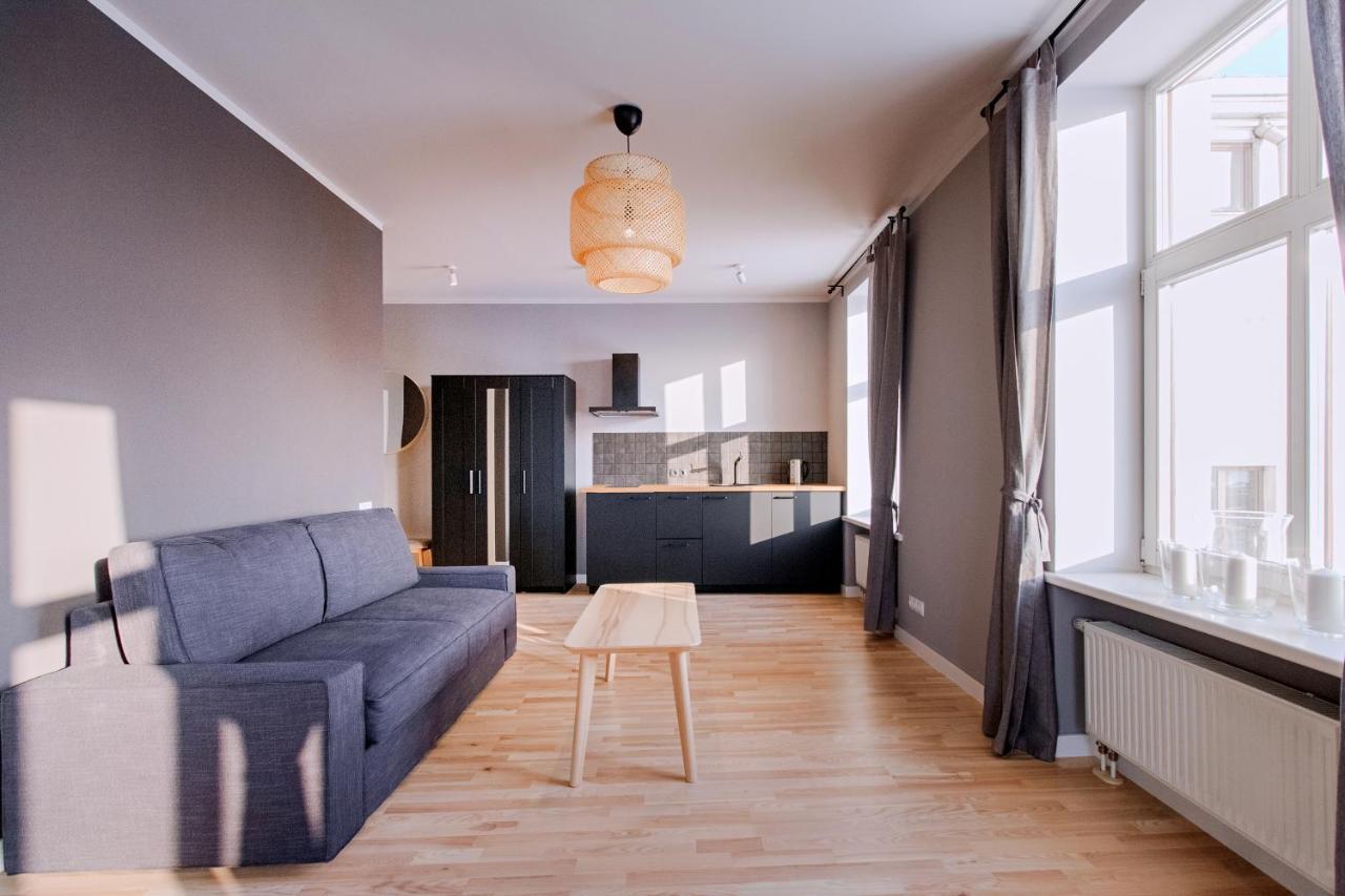 Modern Apartment In Old Riga With A River View Buitenkant foto