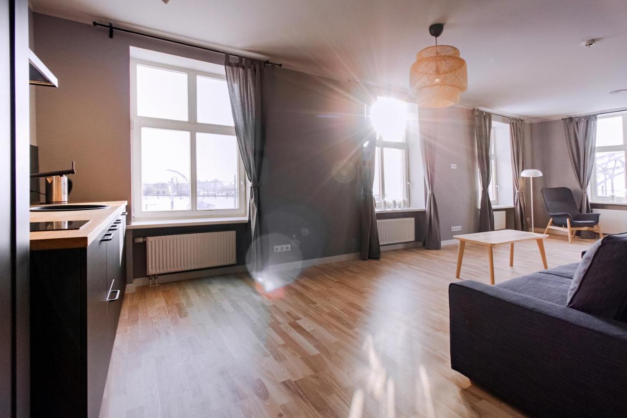 Modern Apartment In Old Riga With A River View Buitenkant foto
